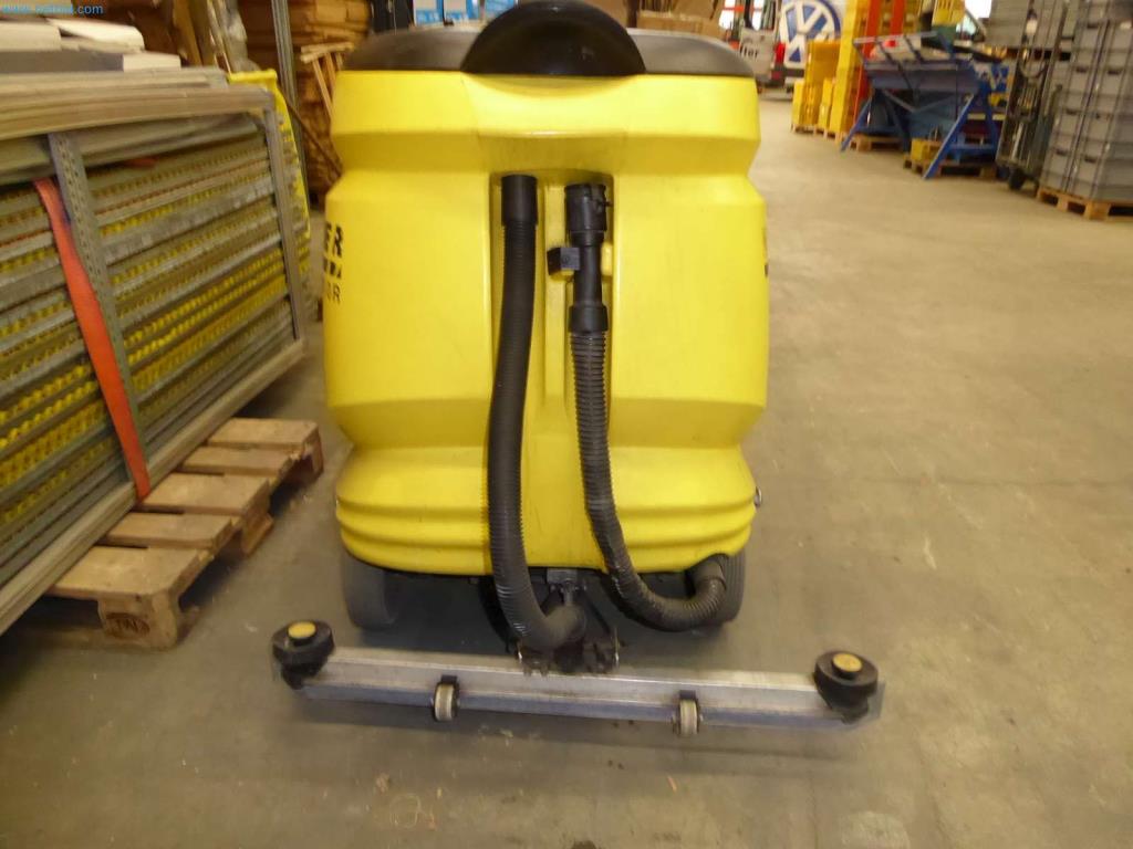 Liquidación de almacén de una empresa de servicios, vehículos, equipos de almacén-10