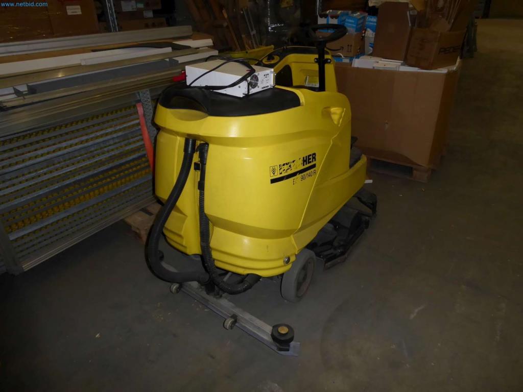 Liquidación de almacén de una empresa de servicios, vehículos, equipos de almacén-4