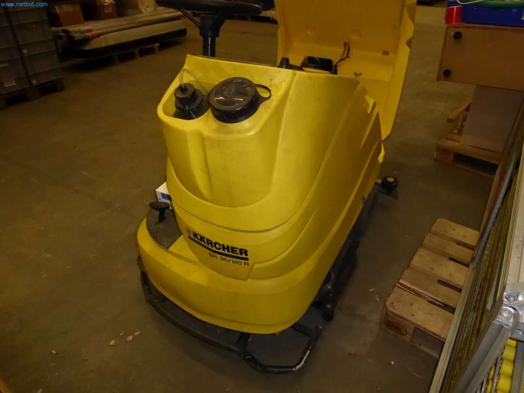 Liquidación de almacén de una empresa de servicios, vehículos, equipos de almacén-8