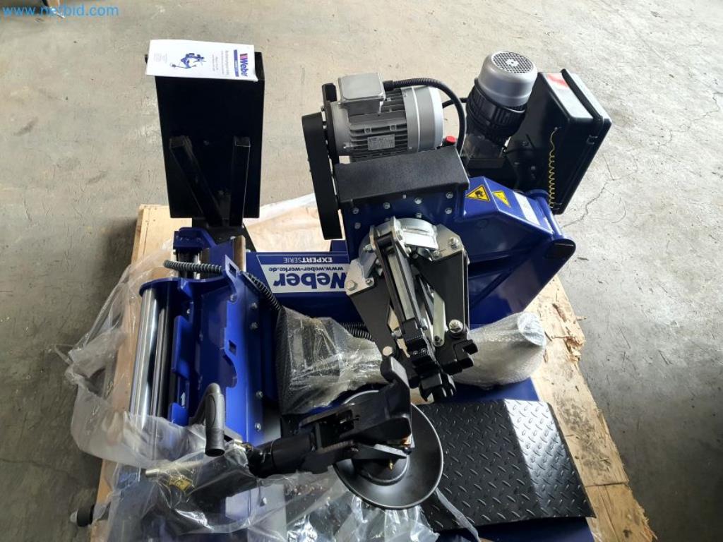 Liquidación de almacén de una empresa de servicios, vehículos, equipos de almacén-13