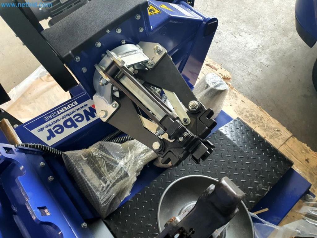 Liquidación de almacén de una empresa de servicios, vehículos, equipos de almacén-15