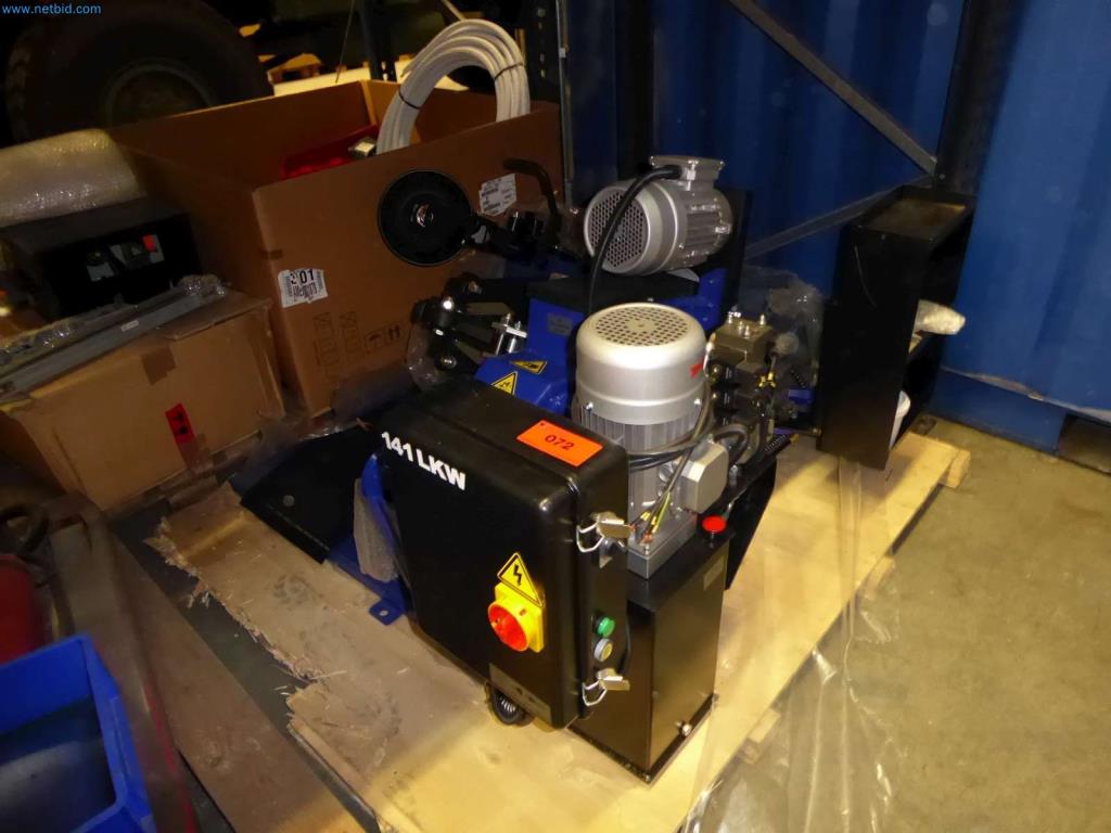 Liquidación de almacén de una empresa de servicios, vehículos, equipos de almacén-2