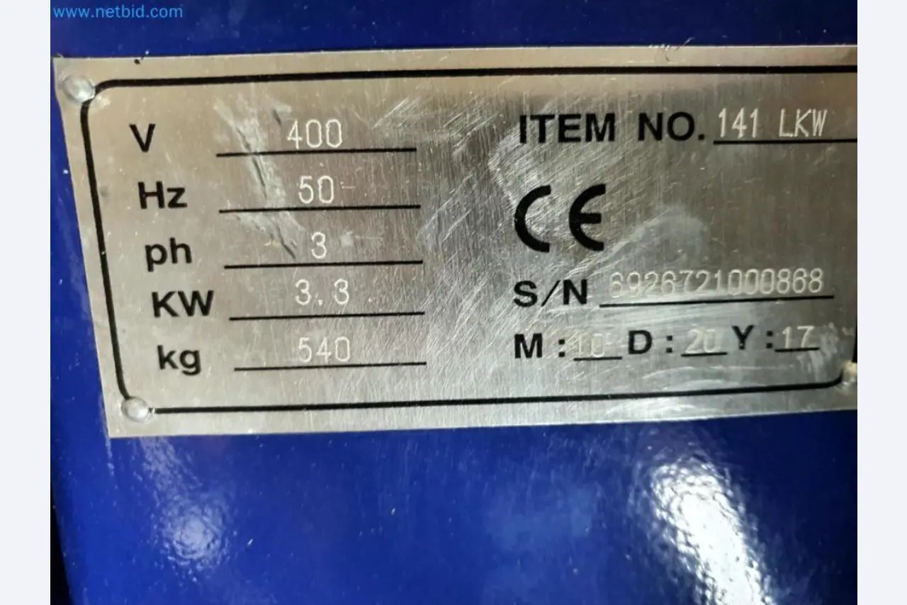 Magazijnliquidatie van een dienstverlenend bedrijf, voertuigen, magazijnuitrusting-9