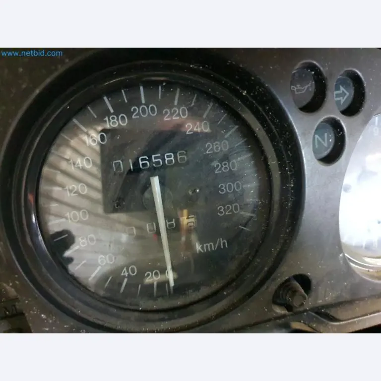 Magazijnliquidatie van een dienstverlenend bedrijf, voertuigen, magazijnuitrusting-11