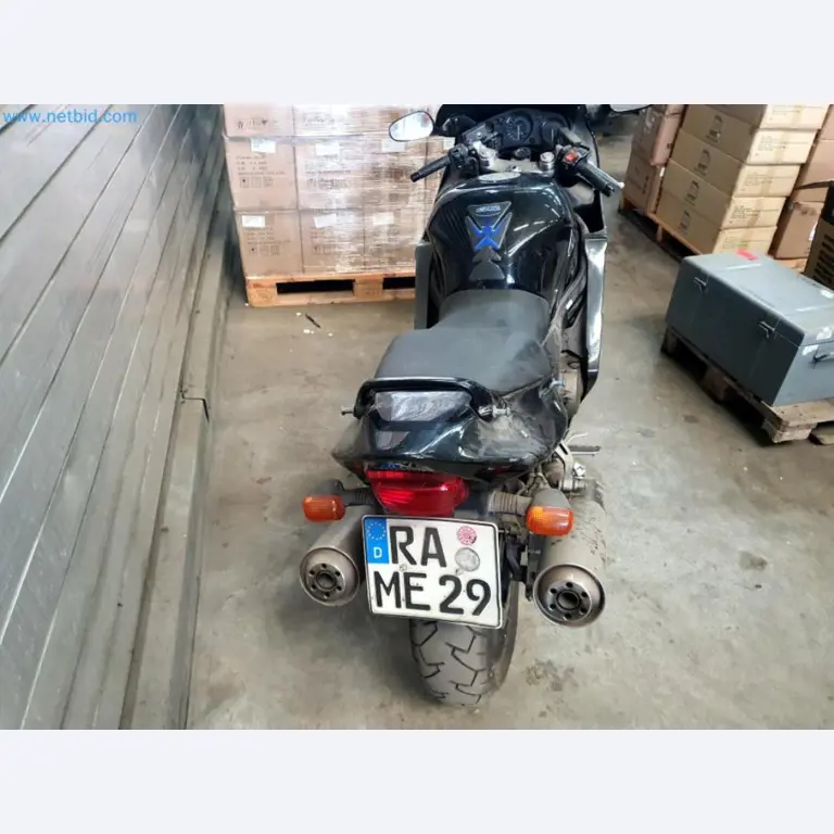 Magazijnliquidatie van een dienstverlenend bedrijf, voertuigen, magazijnuitrusting-14