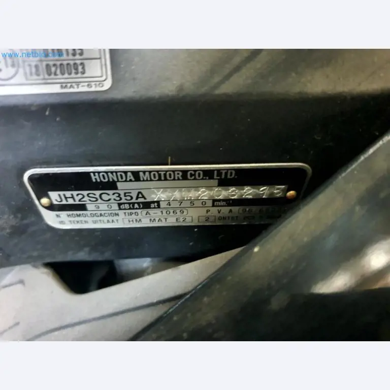 Magazijnliquidatie van een dienstverlenend bedrijf, voertuigen, magazijnuitrusting-15