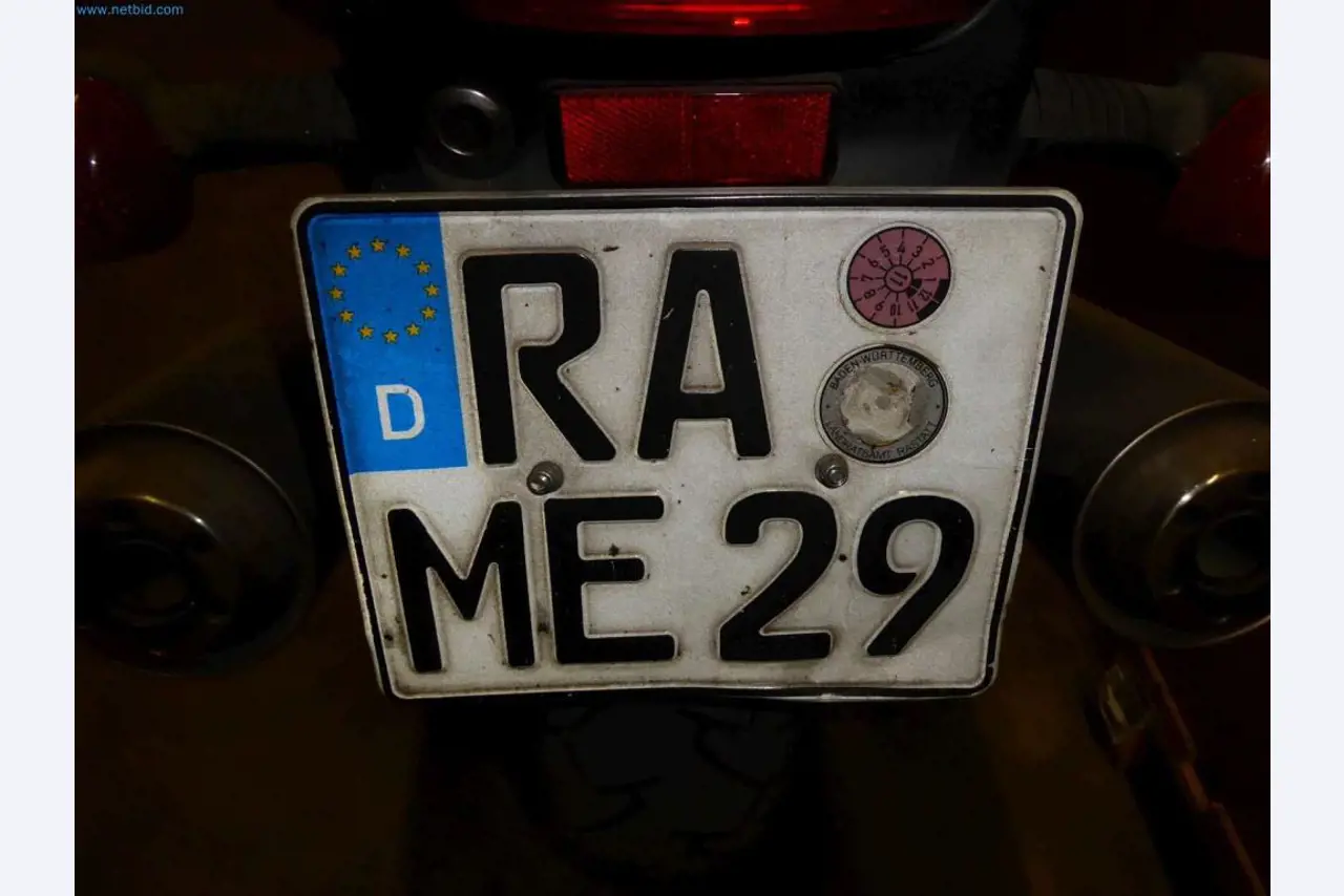 Magazijnliquidatie van een dienstverlenend bedrijf, voertuigen, magazijnuitrusting-4