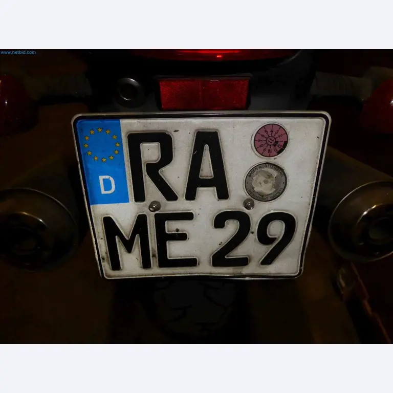 Magazijnliquidatie van een dienstverlenend bedrijf, voertuigen, magazijnuitrusting-4