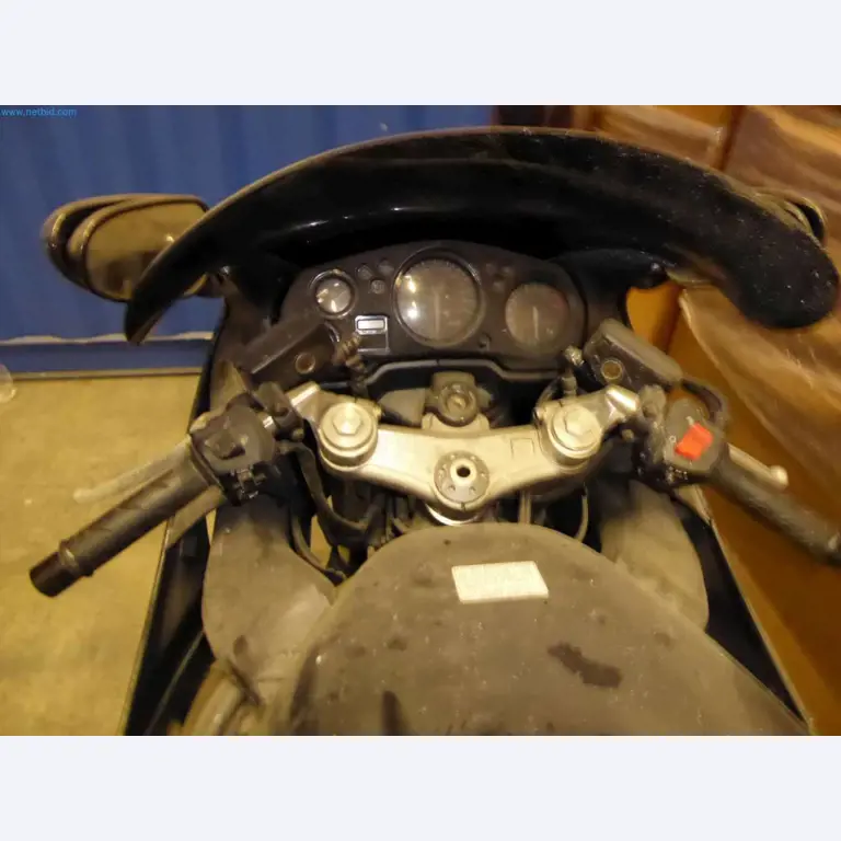 Magazijnliquidatie van een dienstverlenend bedrijf, voertuigen, magazijnuitrusting-7