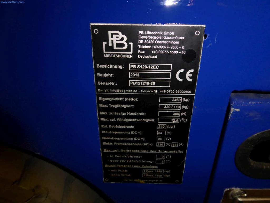 Lagerauflösung eines Dienstleistungsbetriebes, Fahrzeuge, Lagereinrichtung-2