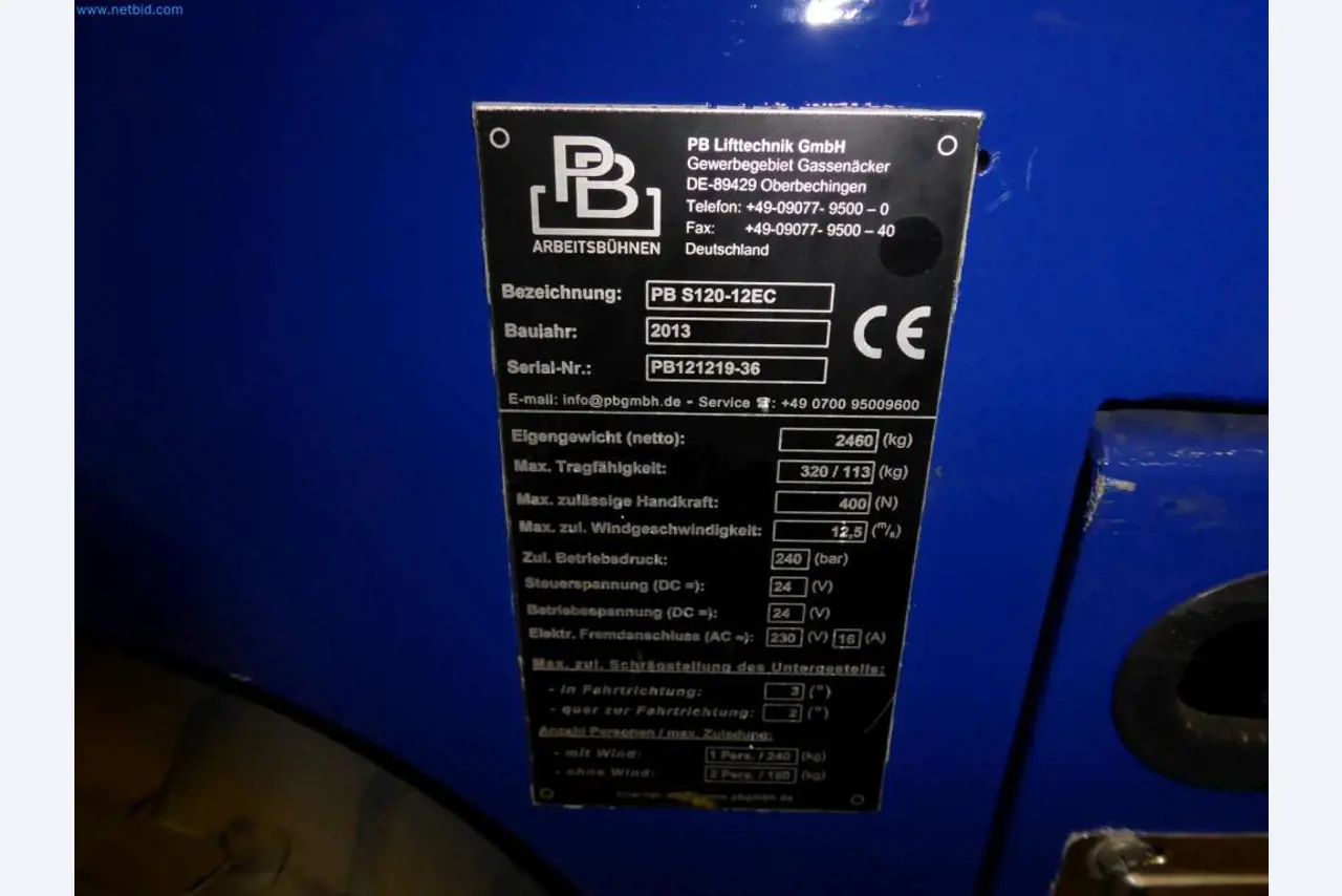 Liquidación de almacén de una empresa de servicios, vehículos, equipos de almacén-2