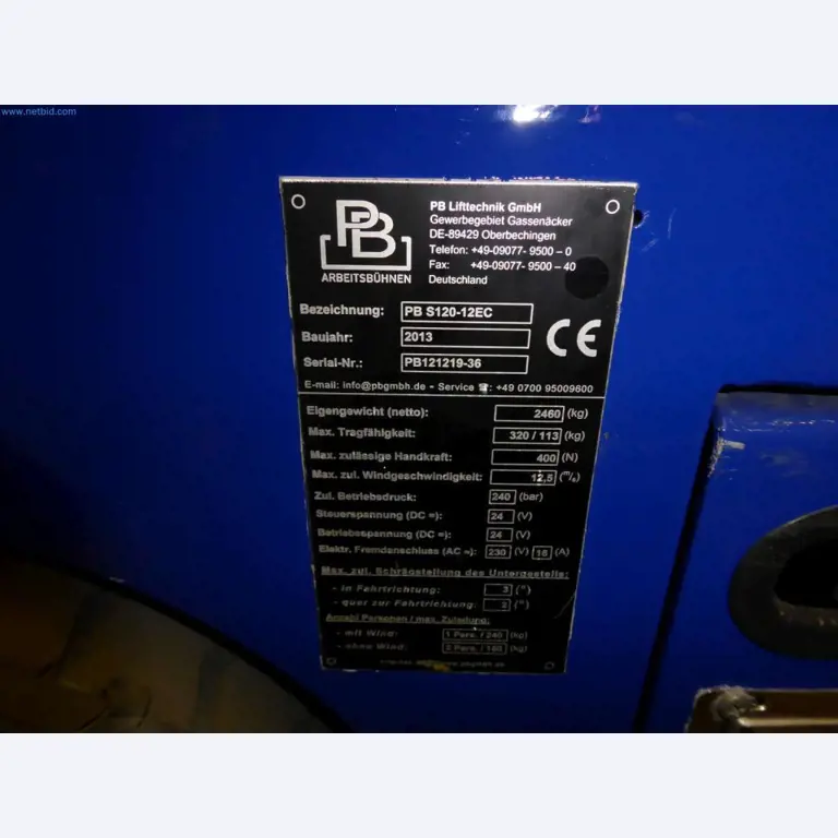 Liquidación de almacén de una empresa de servicios, vehículos, equipos de almacén-2