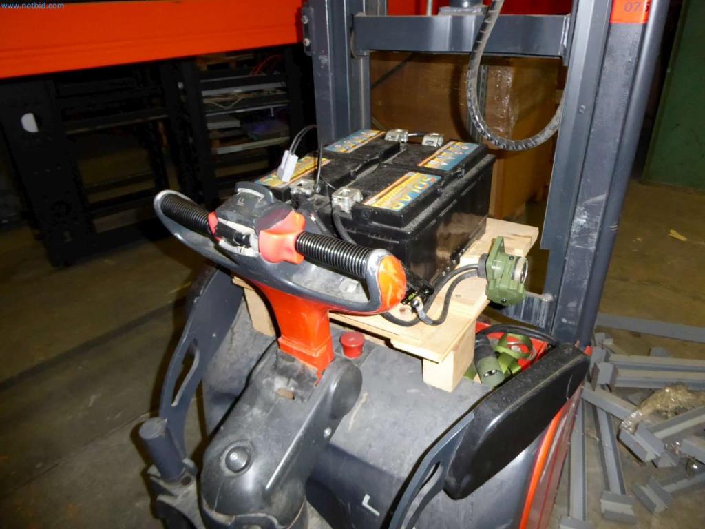 Lagerauflösung eines Dienstleistungsbetriebes, Fahrzeuge, Lagereinrichtung-3