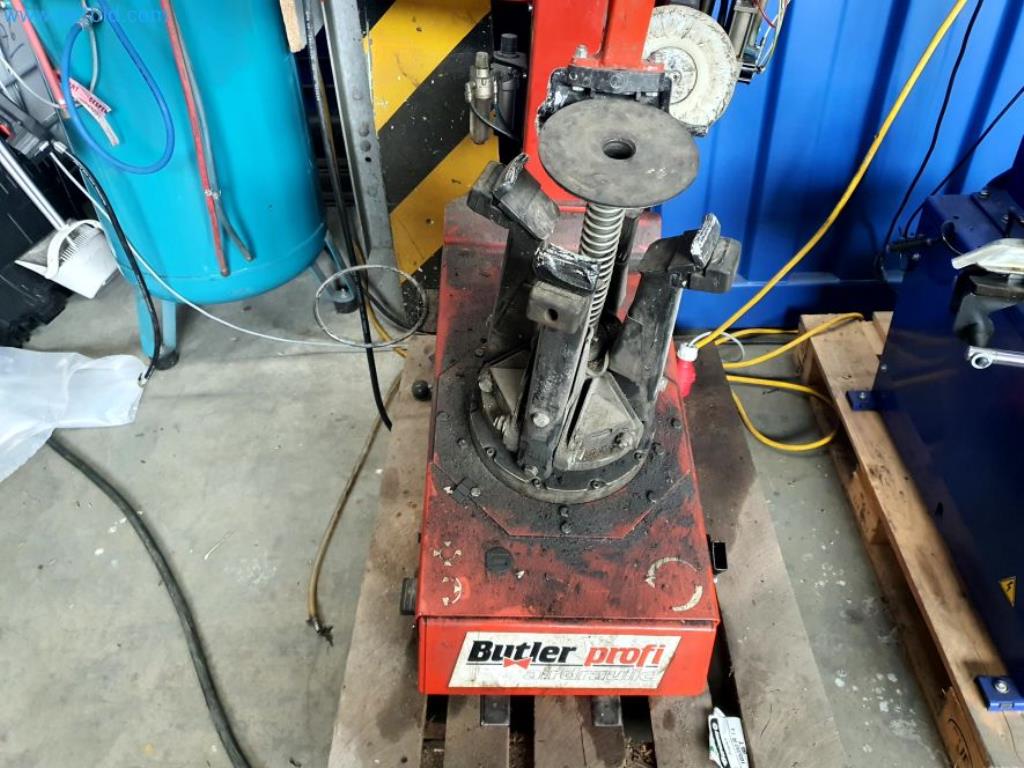 Likwidacja magazynu firmy usługowej, pojazdy, wyposażenie magazynu-4