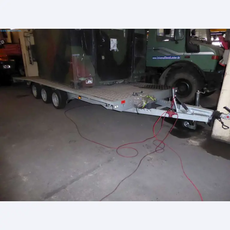 Magazijnliquidatie van een dienstverlenend bedrijf, voertuigen, magazijnuitrusting-2