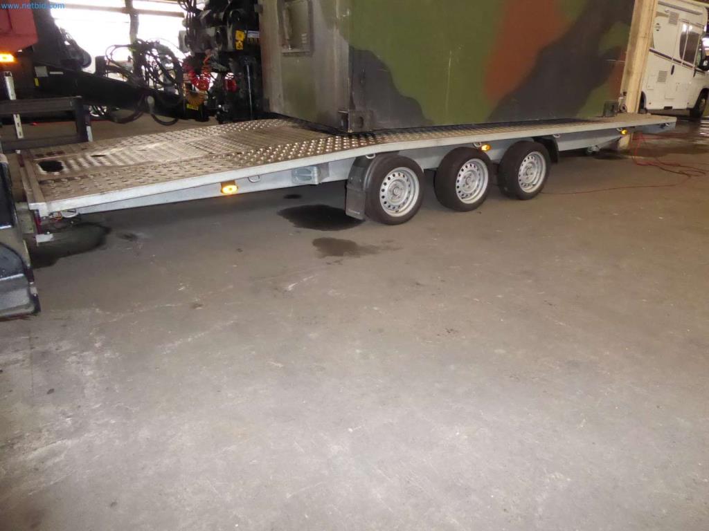 Likwidacja magazynu firmy usługowej, pojazdy, wyposażenie magazynu-4