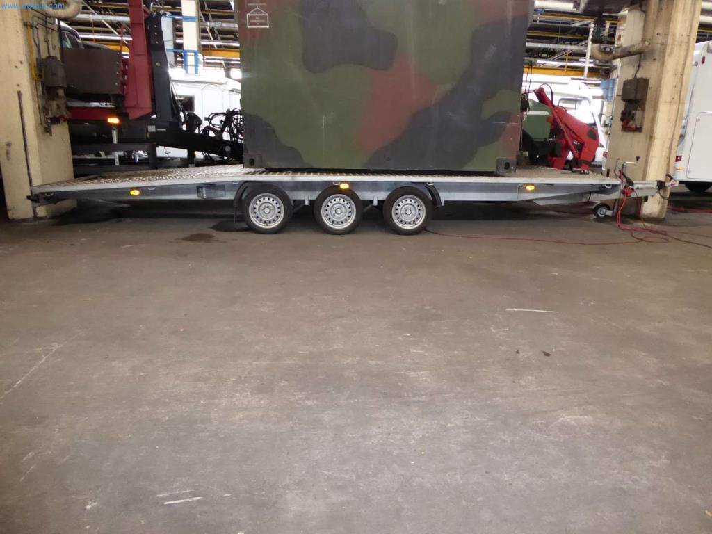 Likwidacja magazynu firmy usługowej, pojazdy, wyposażenie magazynu-5