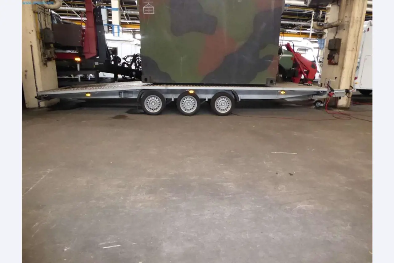 Magazijnliquidatie van een dienstverlenend bedrijf, voertuigen, magazijnuitrusting-5