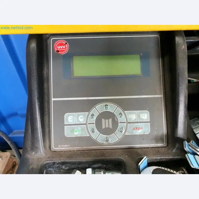 Liquidación de almacén de una empresa de servicios, vehículos, equipos de almacén-10