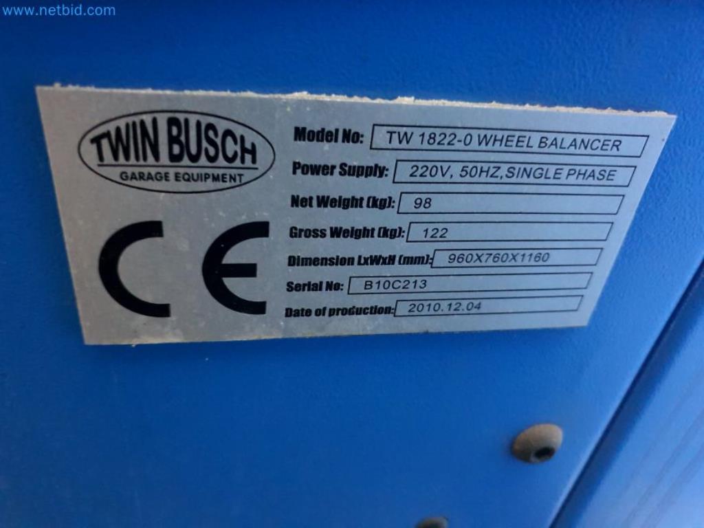 Liquidación de almacén de una empresa de servicios, vehículos, equipos de almacén-11