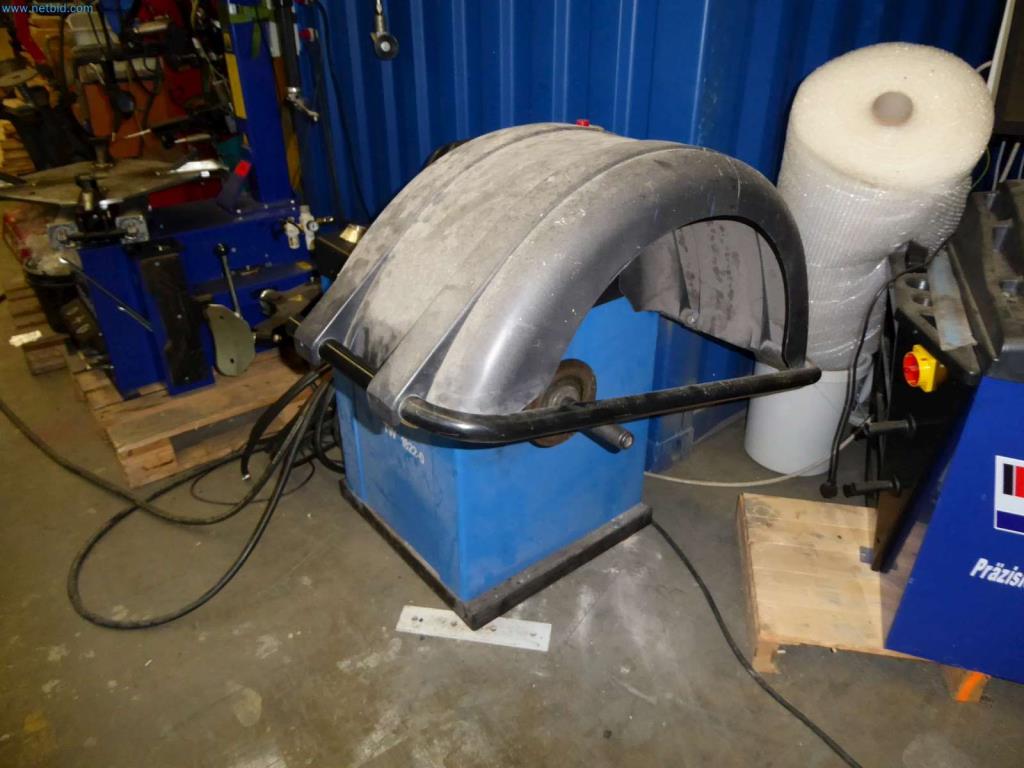 Liquidación de almacén de una empresa de servicios, vehículos, equipos de almacén-4