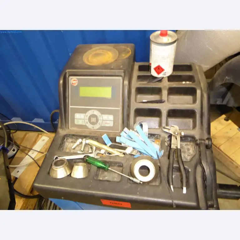 Liquidación de almacén de una empresa de servicios, vehículos, equipos de almacén-5