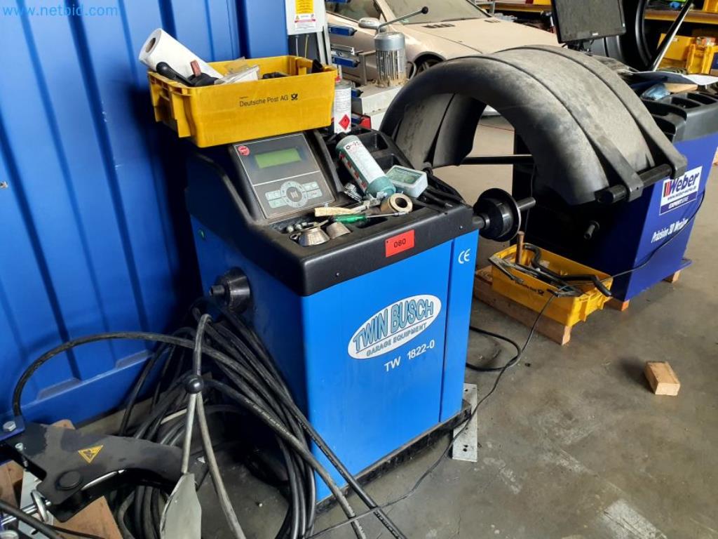 Liquidación de almacén de una empresa de servicios, vehículos, equipos de almacén-8