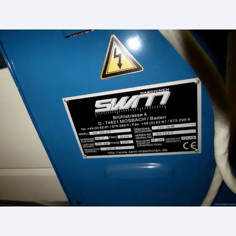 Liquidación de almacén de una empresa de servicios, vehículos, equipos de almacén-3