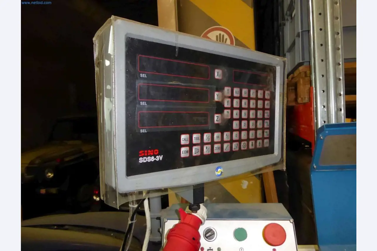 Liquidación de almacén de una empresa de servicios, vehículos, equipos de almacén-5