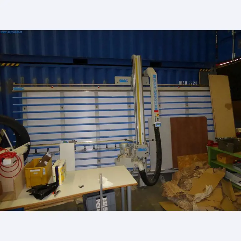 Liquidación de almacén de una empresa de servicios, vehículos, equipos de almacén-1