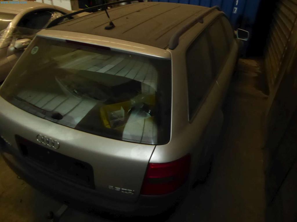 Liquidación de almacén de una empresa de servicios, vehículos, equipos de almacén-4