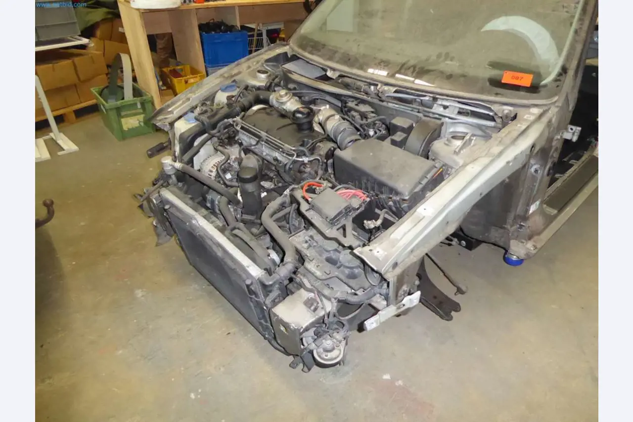 Magazijnliquidatie van een dienstverlenend bedrijf, voertuigen, magazijnuitrusting-13