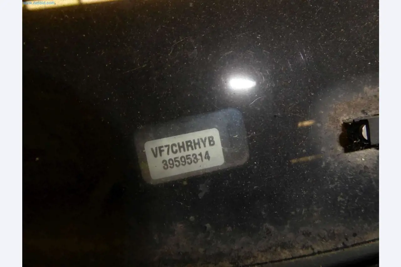 Magazijnliquidatie van een dienstverlenend bedrijf, voertuigen, magazijnuitrusting-15