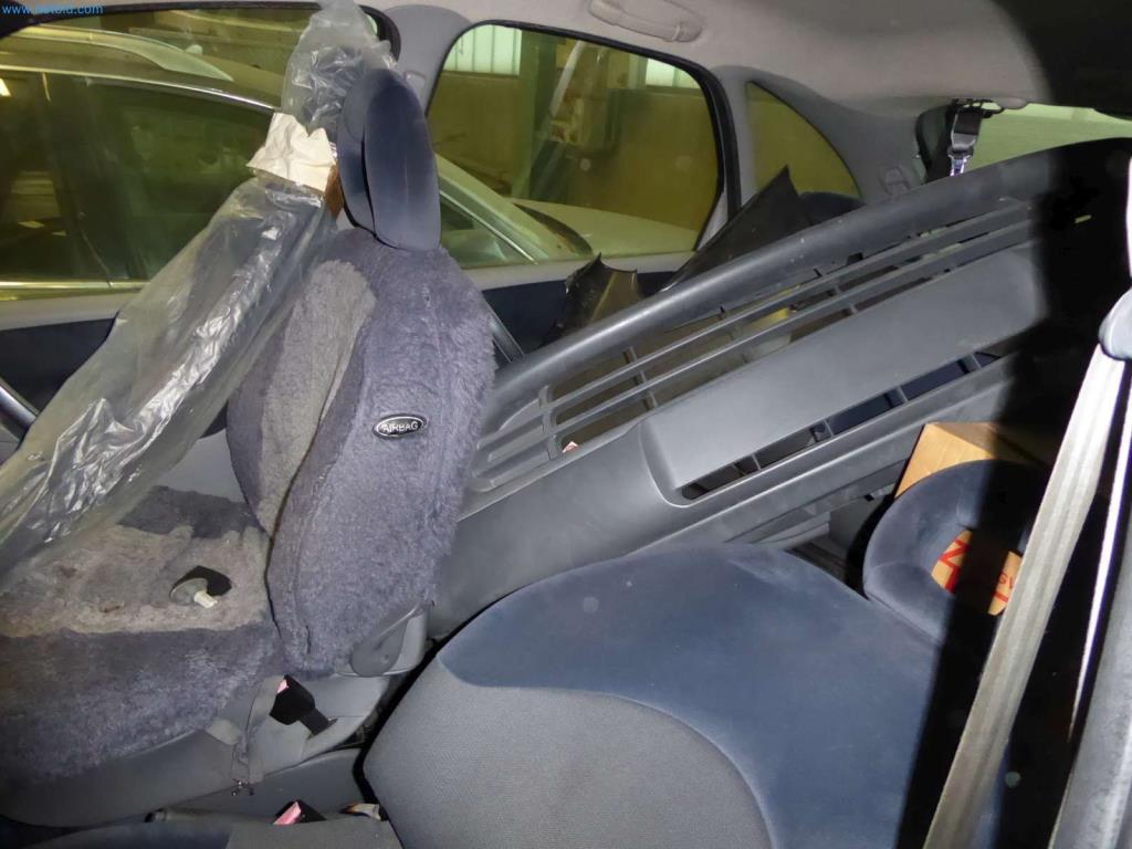 Likvidace skladu společnosti poskytující služby, vozidla, vybavení skladu-18