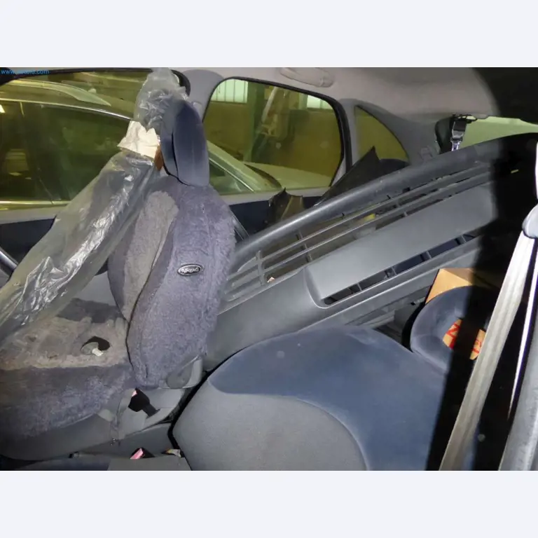 Magazijnliquidatie van een dienstverlenend bedrijf, voertuigen, magazijnuitrusting-18