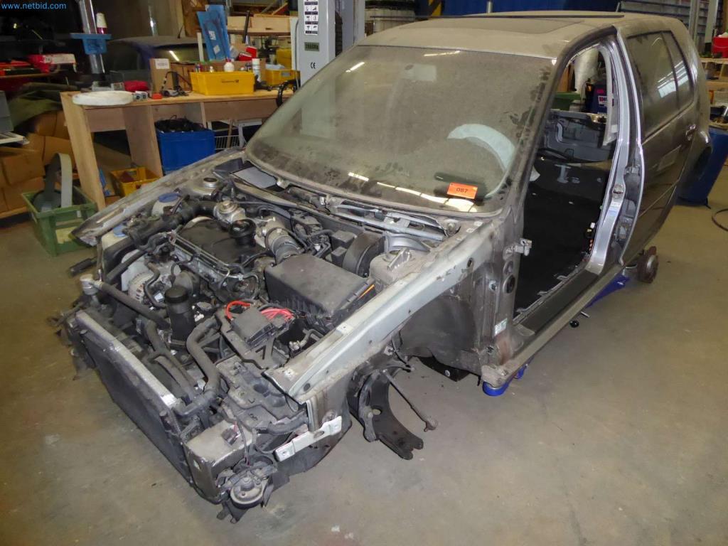 Likvidace skladu společnosti poskytující služby, vozidla, vybavení skladu-1