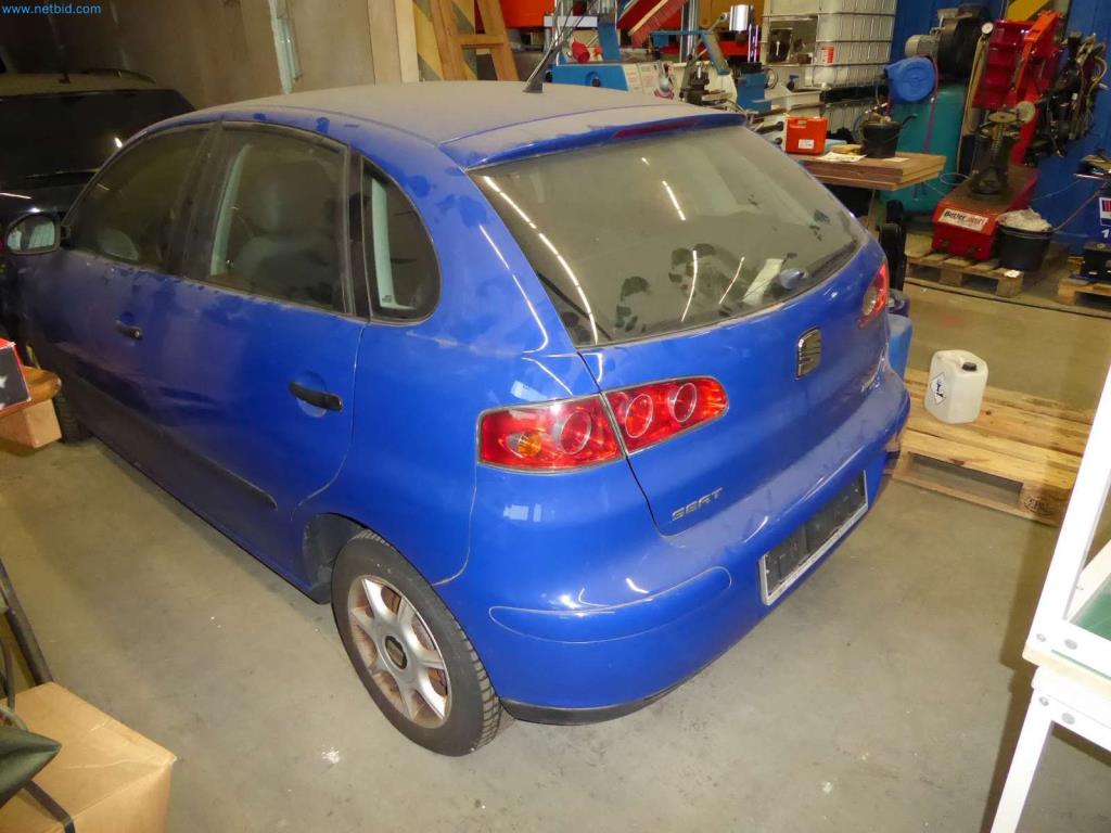 Likvidace skladu společnosti poskytující služby, vozidla, vybavení skladu-4