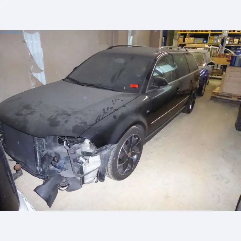 Magazijnliquidatie van een dienstverlenend bedrijf, voertuigen, magazijnuitrusting-5