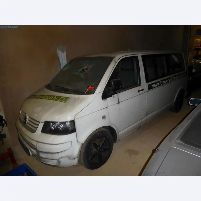 Magazijnliquidatie van een dienstverlenend bedrijf, voertuigen, magazijnuitrusting-9