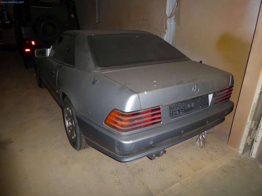 Lagerauflösung eines Dienstleistungsbetriebes, Fahrzeuge, Lagereinrichtung-3