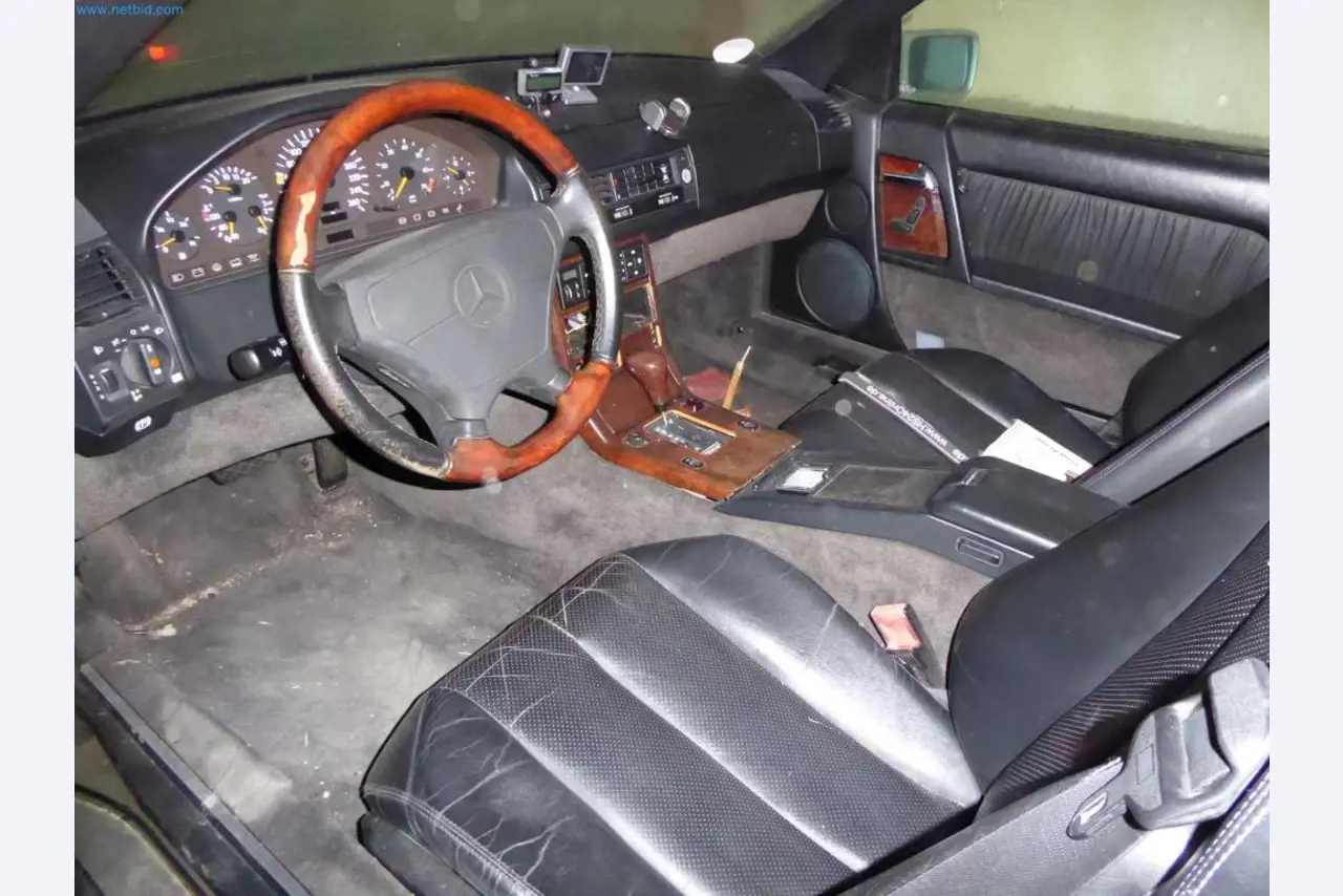 Lagerauflösung eines Dienstleistungsbetriebes, Fahrzeuge, Lagereinrichtung-4