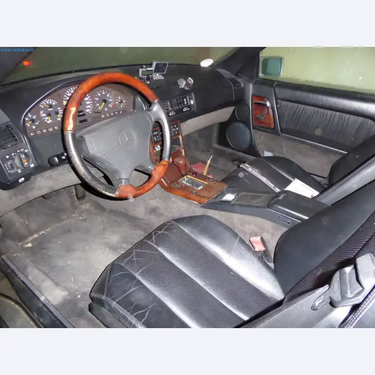 Lagerauflösung eines Dienstleistungsbetriebes, Fahrzeuge, Lagereinrichtung-4