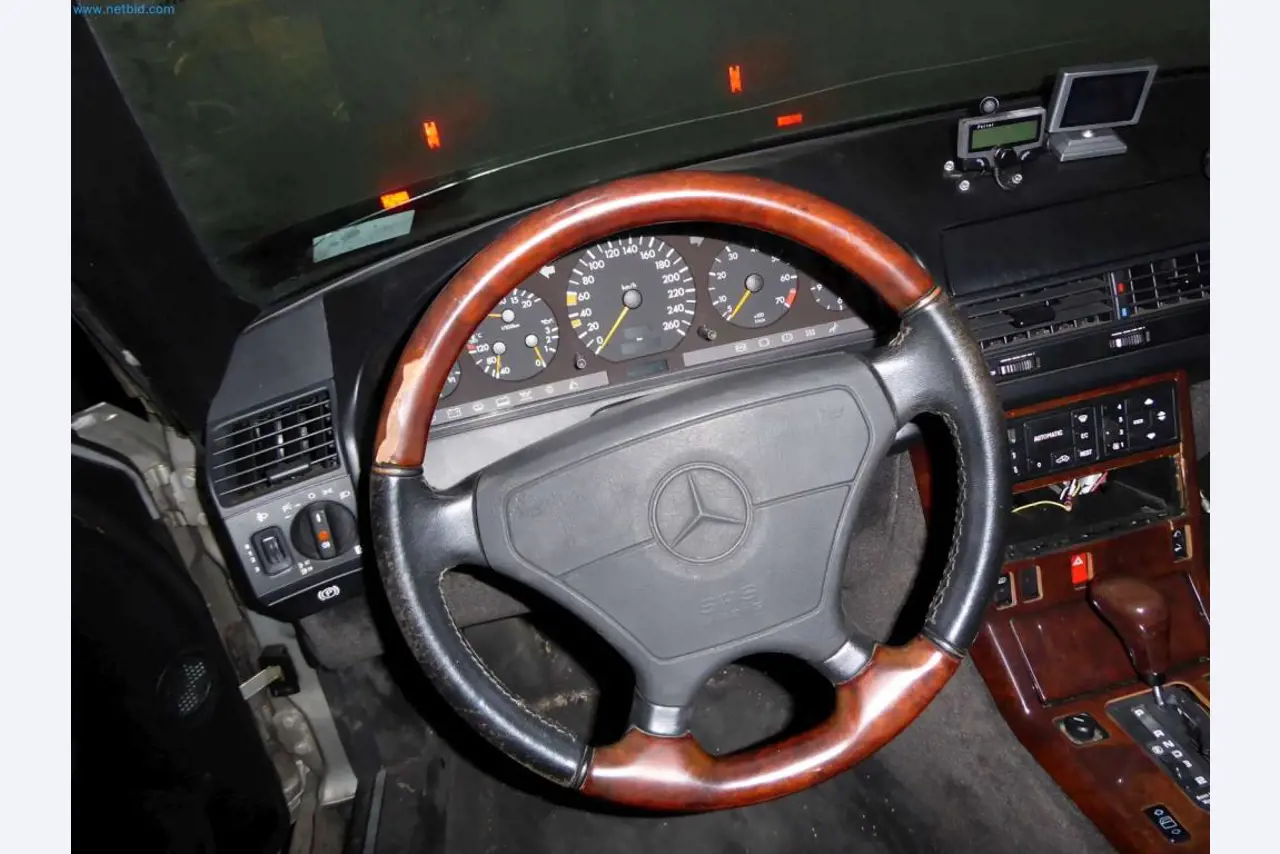 Lagerauflösung eines Dienstleistungsbetriebes, Fahrzeuge, Lagereinrichtung-5