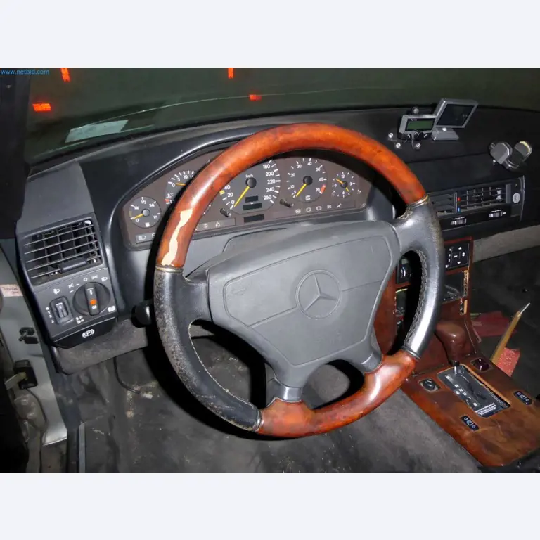 Lagerauflösung eines Dienstleistungsbetriebes, Fahrzeuge, Lagereinrichtung-6