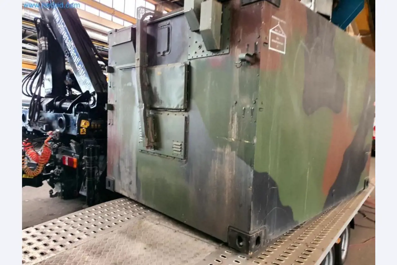 Likwidacja magazynu firmy usługowej, pojazdy, wyposażenie magazynu-11