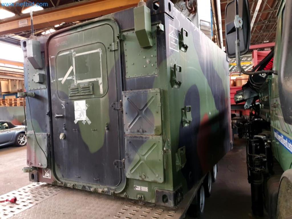 Likwidacja magazynu firmy usługowej, pojazdy, wyposażenie magazynu-18