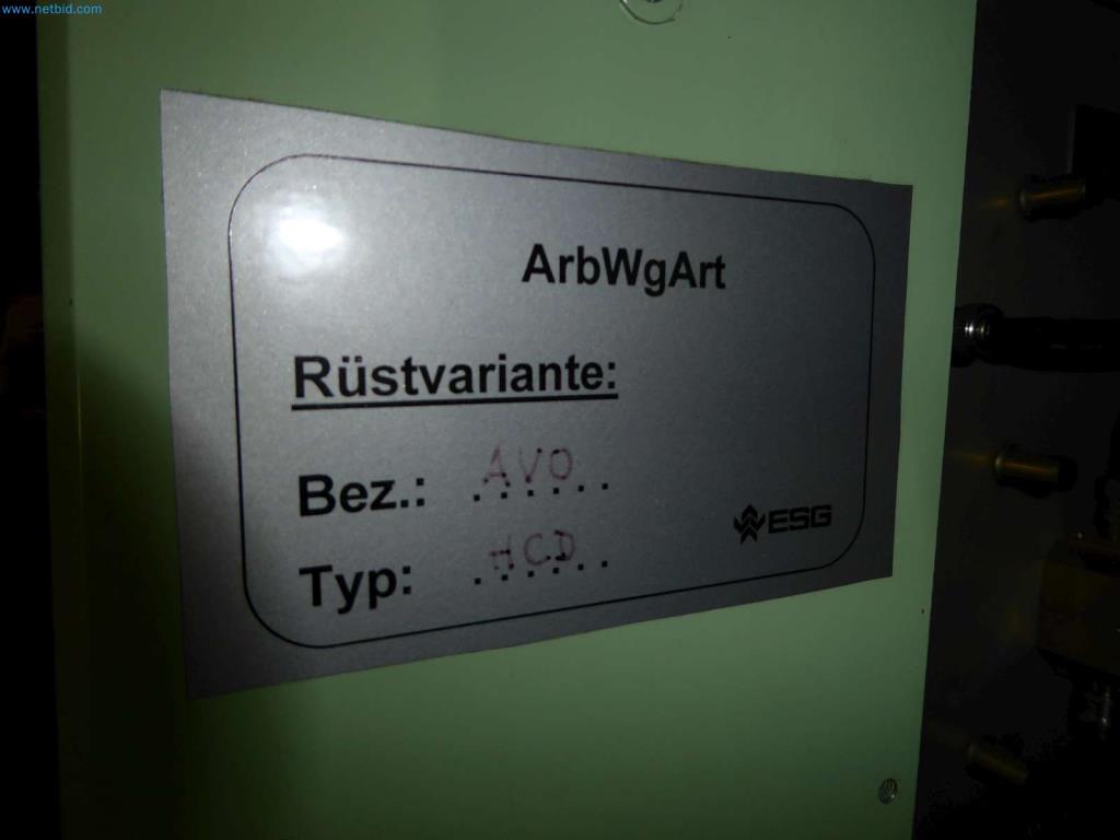 Likwidacja magazynu firmy usługowej, pojazdy, wyposażenie magazynu-5