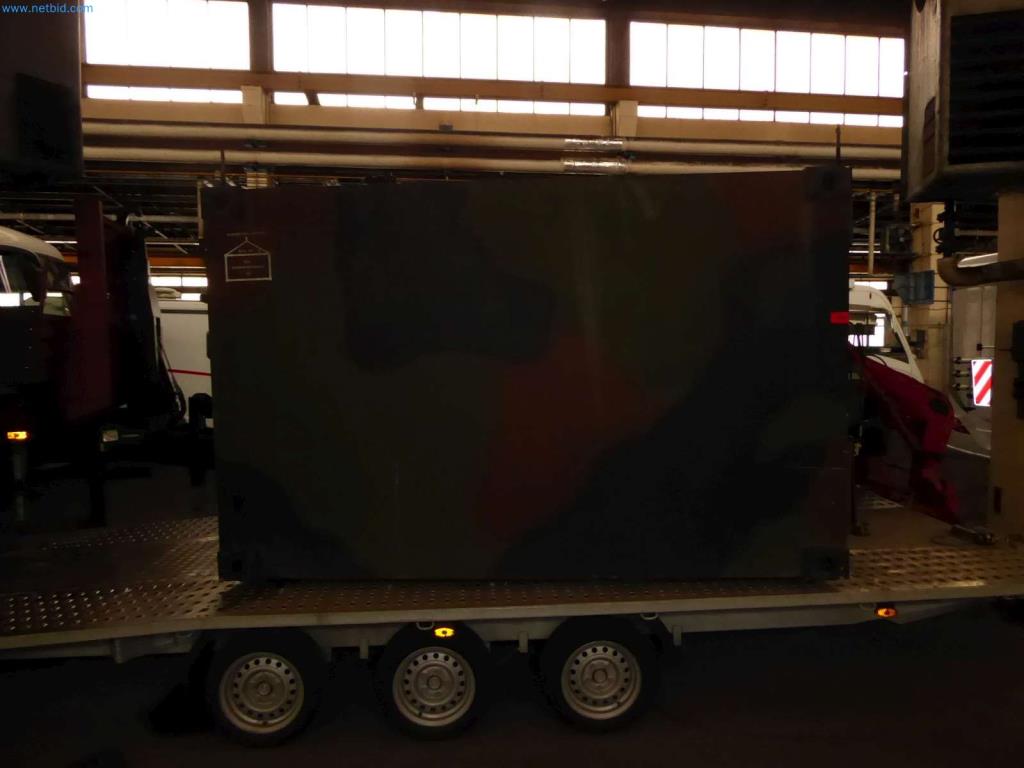 Likwidacja magazynu firmy usługowej, pojazdy, wyposażenie magazynu-8