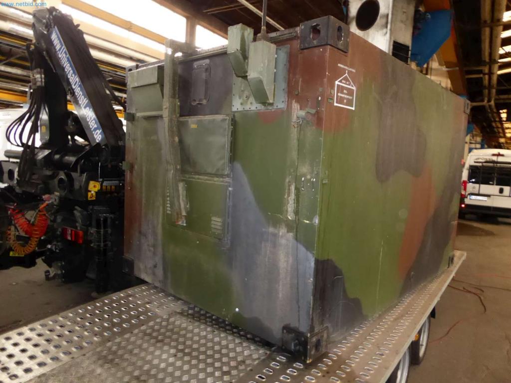 Likwidacja magazynu firmy usługowej, pojazdy, wyposażenie magazynu-9