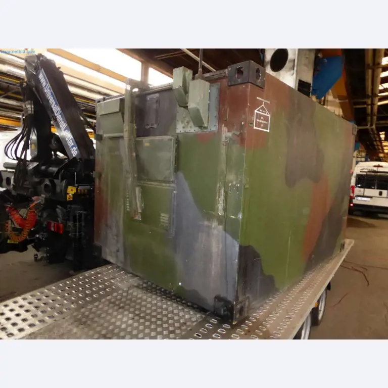 Likwidacja magazynu firmy usługowej, pojazdy, wyposażenie magazynu-9